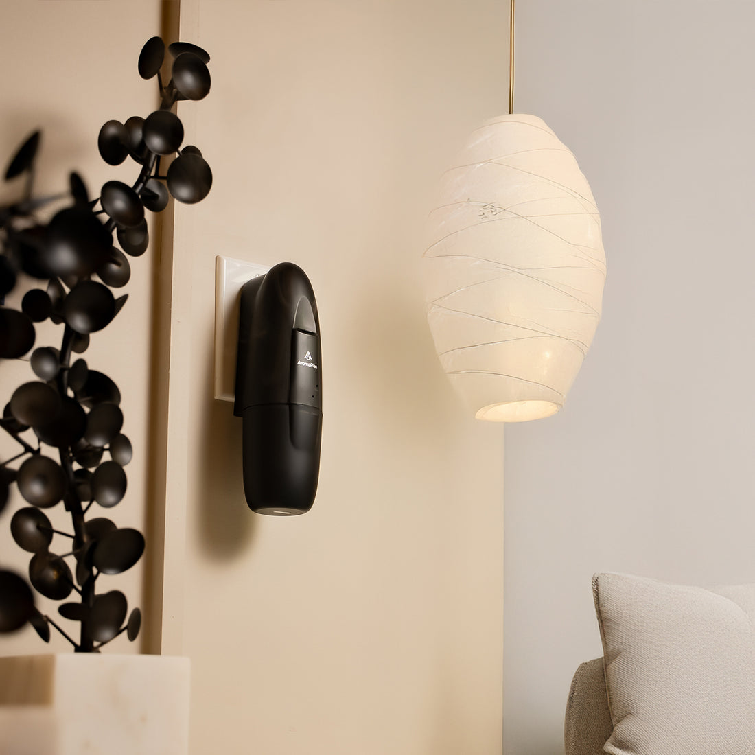 Smart Plug-in Diffuser (Black)
